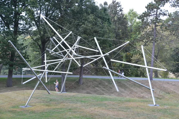 New Windsor Sep Free Ride Home Kenneth Snelson Storm King — Fotografia de Stock