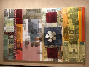 NEW CANAAN, CT - 2 Ekim 2019 'da New Canaan, Connecticut' ta Philip Johnson tarafından The Glass House 'daki Boyama Galerisinin içi.