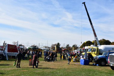 NORWALK, CT - 26 Ekim 2019 'da görülen Norwalk, Connecticut' ta Çocuk Festivali Bir Kamyona Dokundu.