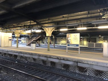 Baltimore, M.D. 14 Kasım 2021 'de Baltimore, Maryland' deki Pennsylvania İstasyonu 'nda görüldü..