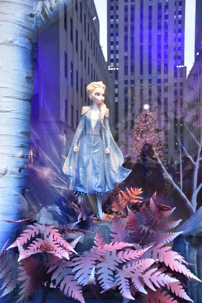 Nueva York Dic Frozen Enchanted Forest Visualización Ventana Vacaciones Saks — Foto de Stock