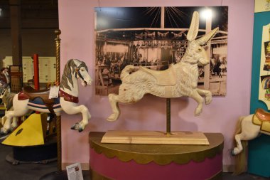 BRISTOL, CT - 28 Aralık 2019 'da Bristol, Connecticut' taki New England Atlıkarınca Müzesi.