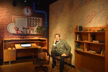 ORLANDO, FL NOV 24: Walt Disney, 24 Kasım 2019 'da Orlando, Florida' daki ICON Park 'taki Madame Tussauds Wax Müzesi' nde görüldü. Sergide ünlü ve tarihsel figürler, popüler film ve televizyon karakterleri ve spor kişiliklerinin balmumu çalışmaları yer alıyor..