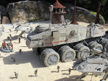 WINTER HAVEN, FL NOV 26: 26 Kasım 2019 'da Florida' daki Legoland tema parkında Star Wars at Miniland USA 'da görüldü. Parkların binişlerinin hepsi Lego temalı; birçoğu Lego tuğlalarından yapılmış gibi gösteriliyor..