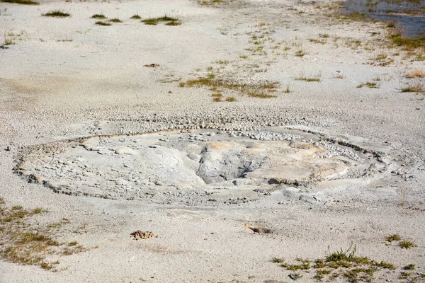 Gejzír v Yellowstonském národním parku — Stock fotografie