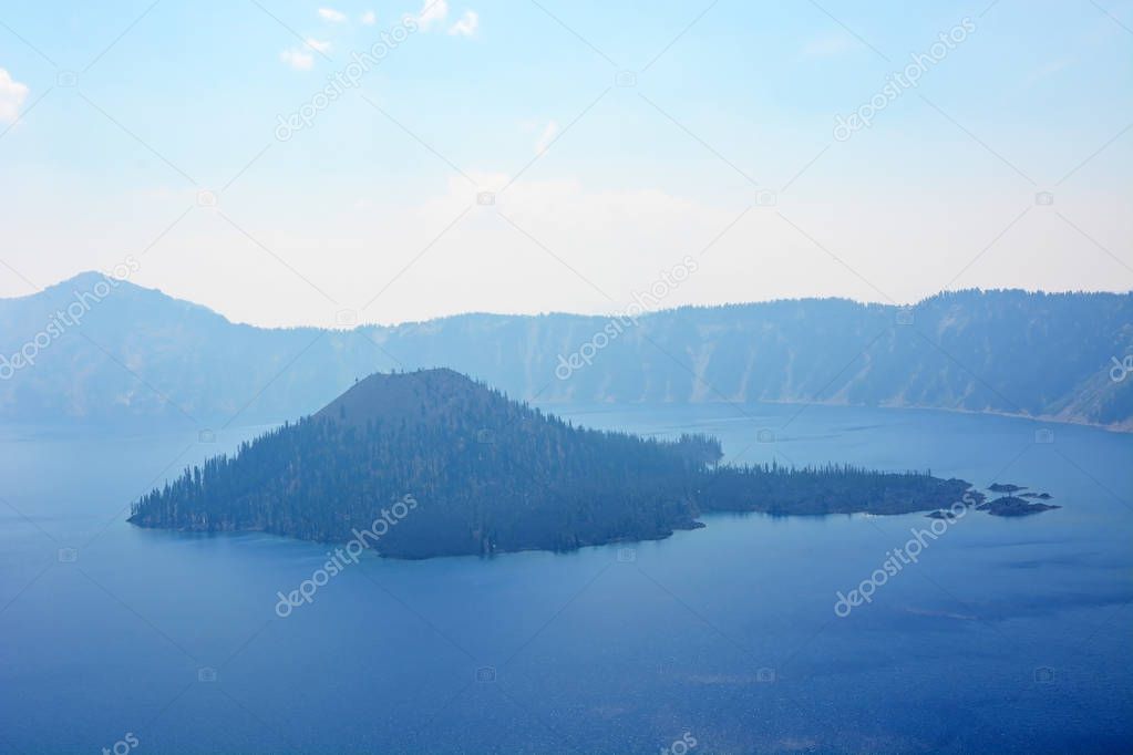 Crater lake in Oregon