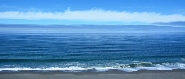 Тихий океан сверху — стоковое фото
