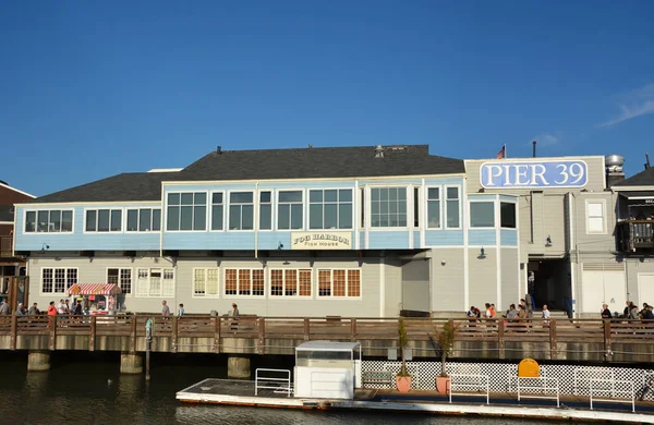 Pier 39, a San Francisco-öböl, a 2013. augusztus 17. — Stock Fotó