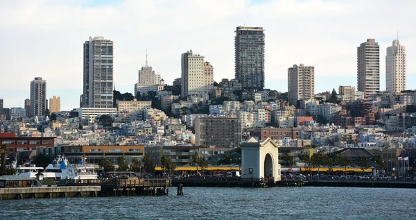 San Francisco skyline. CA, Spojené státy americké — Stock fotografie