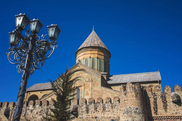 Svetitskhoveli katedralen är en georgisk-ortodoxa — Stockfoto