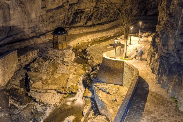 Abanotubani är den gamla stadsdelen i Tbilisi — Stockfoto