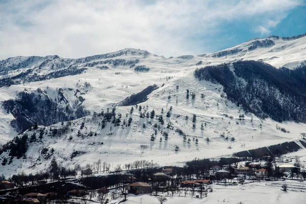 Die kaukasischen Berge — Stockfoto