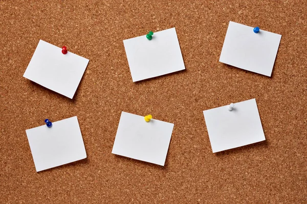 Note paper on cork board — Stock Photo, Image