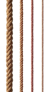 Beyaz arkaplanda çeşitli ip dizileri koleksiyonu. Her biri ayrı ayrı çekiliyor.