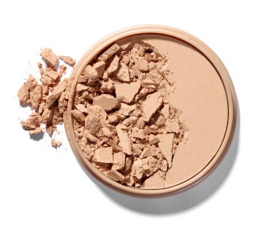 Beyaz arkaplanda yüz pudrasını kapat