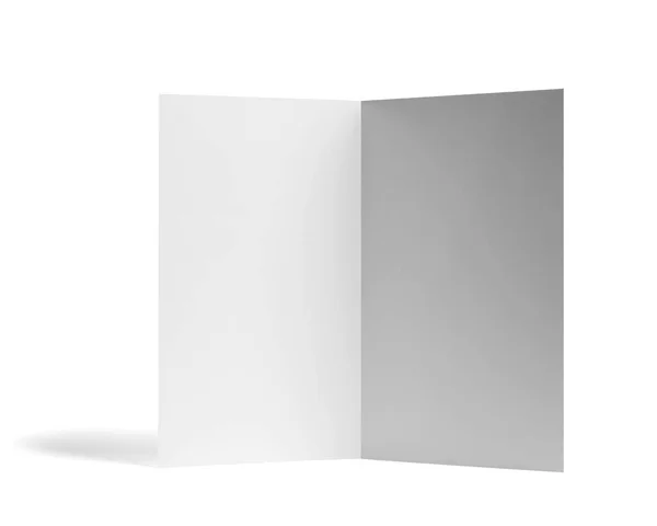 Nahaufnahme Eines Leeren Gefalteten Flugblattes Aus Weißem Papier Auf Weißem — Stockfoto