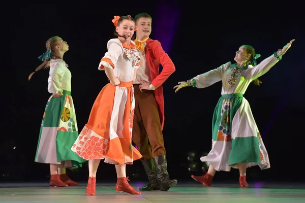 Russia Petersburg 2018 Children Dance Group Festival Flowers Life Dance — стоковое фото