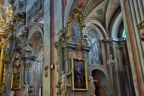 Lituânia, Vilnius, 05,01,2016, Igreja de Santa Teresa — Fotografia de Stock