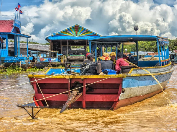 Chong Knies Village, Tonle Sap Lake, le plus grand lac d'eau douce d'Asie du Sud-Est — Photo