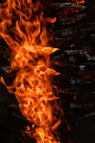 Burning firewood close up — Stock Photo, Image