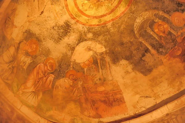 DEMRE, TURKEY - 13,07,2014 Frescos in the Saint Nicholas (Santa Cults) church in Demre, Turkey. 비잔틴 제국의 고대 교회입니다. — 스톡 사진
