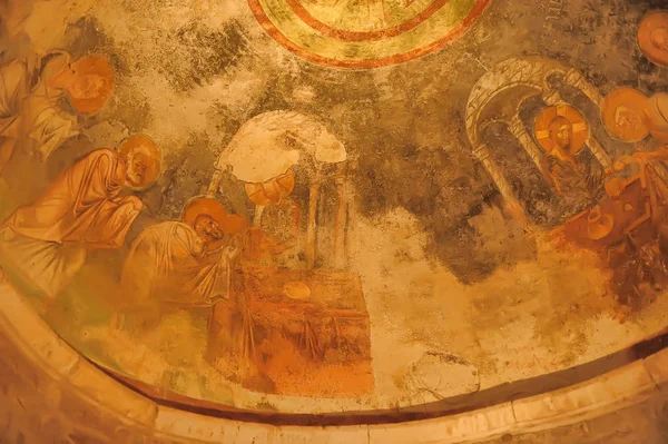 DEMRE, TURKEY - 13,07,2014 Frescos in the Saint Nicholas (Santa clause) church in Demre, Turkey.这是一座古老的拜占庭教堂 — 图库照片