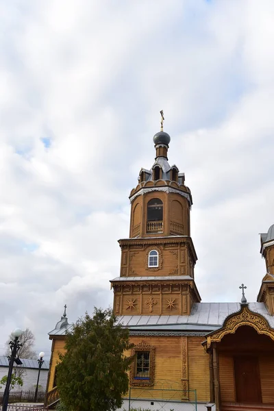 Тихвинский Богородичный Успенский монастырь - православный женский m — стоковое фото