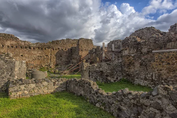 Pompei, Italië. 02,01,2018. het huis van de oude Romeinse ruïnes, — Stockfoto