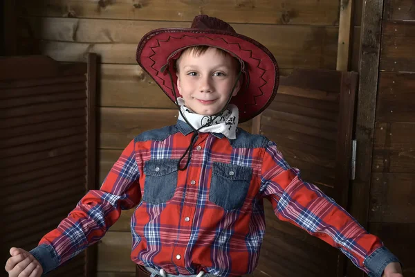 Jongen in cowboy-hoed — Stockfoto