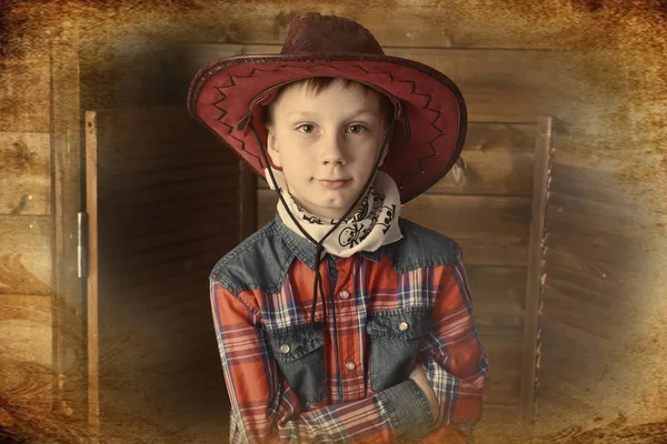 Jongen in cowboy-hoed — Stockfoto