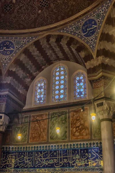 Tomb of turkish sultan Suleyman in Istanbul, Turkey — Stock Photo, Image