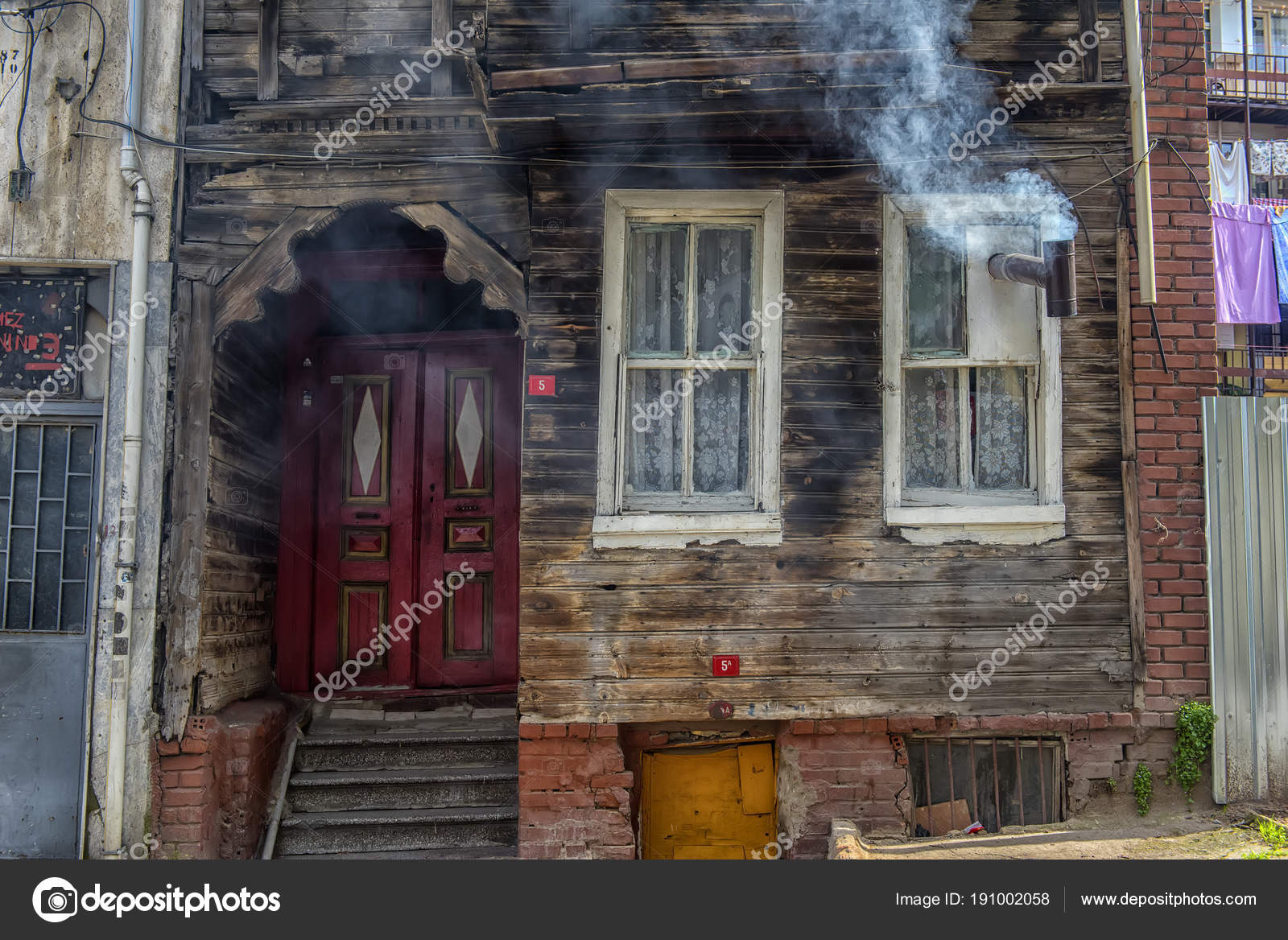 Tuscan Designer Villas Near Buyukcekmece Valley Istanbul Property Turkey