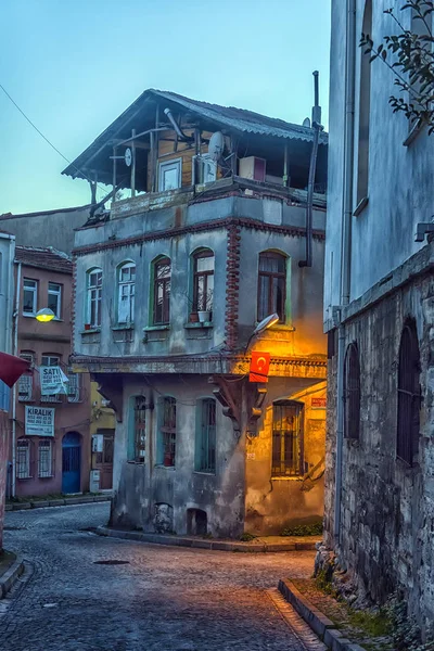 Turquia Istambul 2018 Ruas Noturnas Cidade Velha Distrito Sultanahmet — Fotografia de Stock
