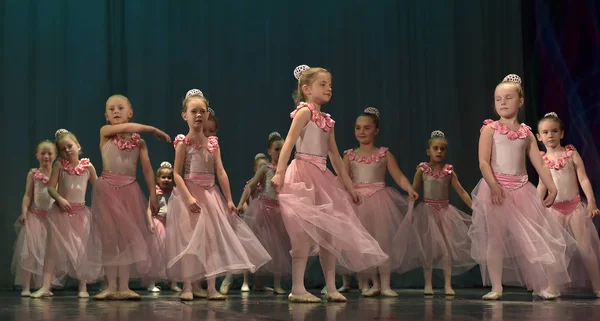 Russland Petersburg 2016 Open Dance Festival 2016 Kindertanzgruppe Führt Ballett — Stockfoto