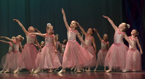 Rusya Petersburg 2016 Açık Dans Festivali 2016 Çocuk Dans Grubu — Stok fotoğraf