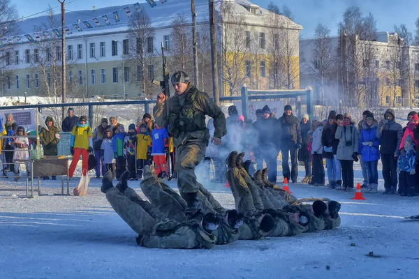 Saint Petersburg Rusya Rus Askerleri Vatan Koruyucusu Day Onuruna Açılış — Stok fotoğraf