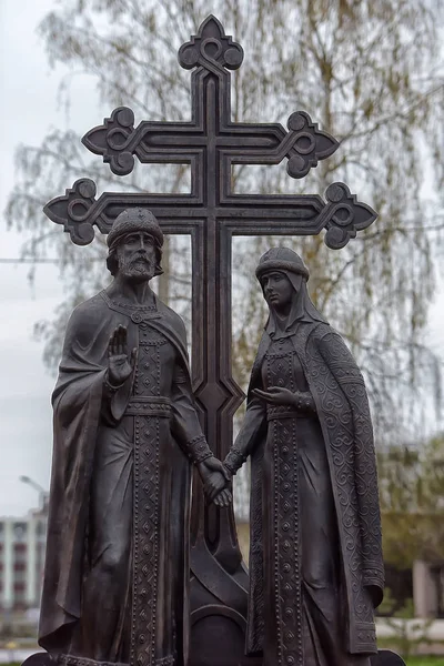 Monument Saint Peter Fevronia — Stock Photo, Image