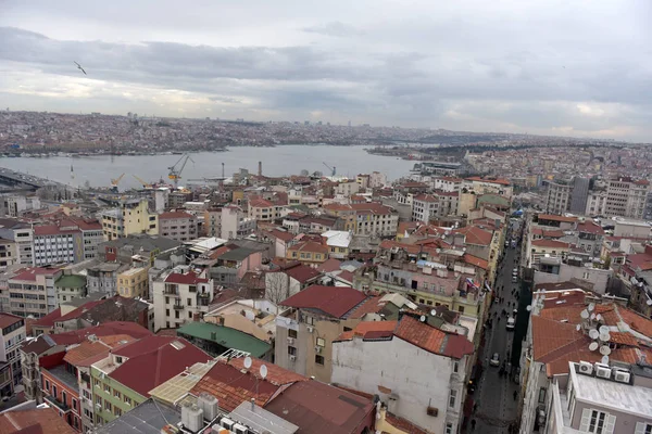 Vista de la ciudad desde la altura de la Torre Galata — Foto de Stock