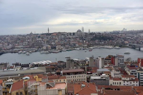 Vista della città dall'alto della Torre di Galata — Foto Stock