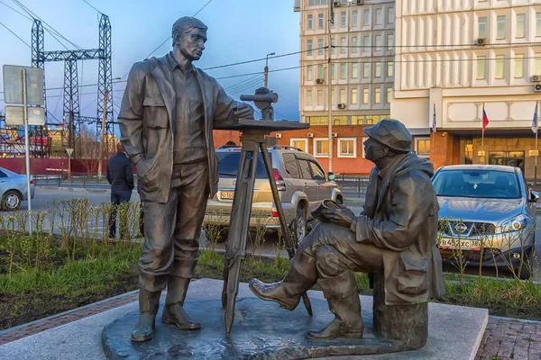 Ryssland Irkutsk 2018 Monument Till Lantmätare Prospektörer Vid Lägre Kajen — Stockfoto