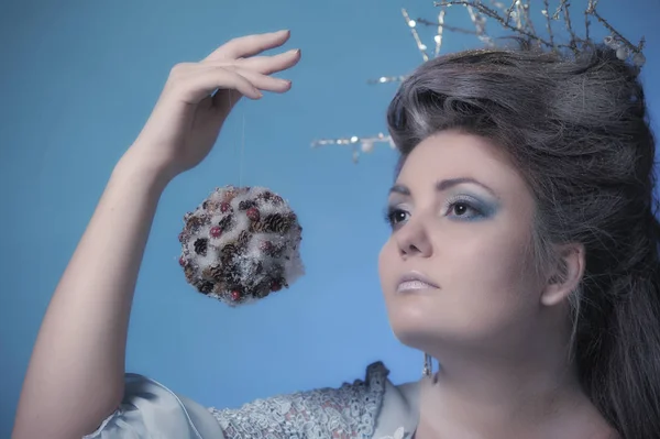 Portrait ice queen in the image of the Snow Queen. Beautiful gir — Stock Photo, Image