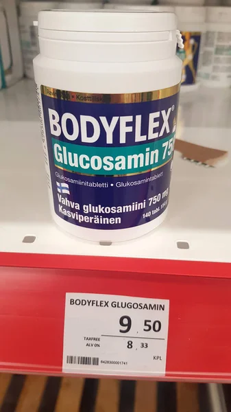 Glucosamina para venda num supermercado — Fotografia de Stock