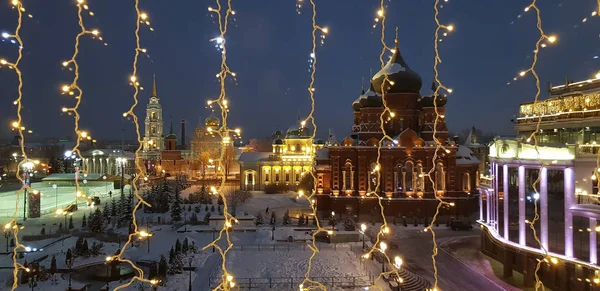 Veduta della piazza centrale di Tula la sera — Foto Stock