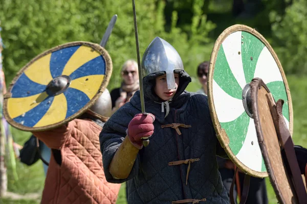 Children fight with swords at the festival of medieval culture " — Stok fotoğraf