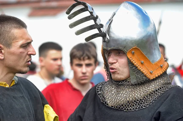 Portrait of a man in a medieval costume at the festival of histo — Stockfoto