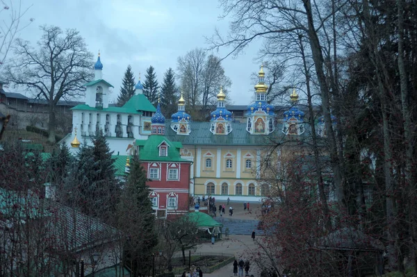 Święte Wniebowzięcie Psków-Pechersky klasztor — Zdjęcie stockowe