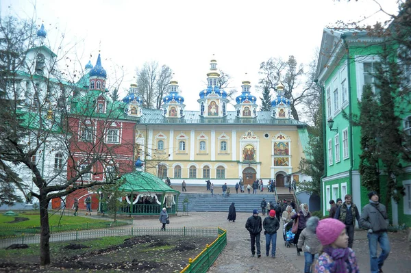 La Santa Asunción Monasterio Pskov-Pechersky — Foto de Stock