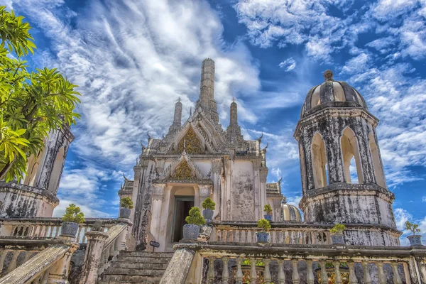 Rama IV Palacio de Verano y Jardines en Koh Sichang, Chonburi, Tailandia — Foto de Stock