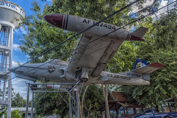 Old US Army aircraft, Cessna  318 t-37b at the monastery — Stock Photo, Image