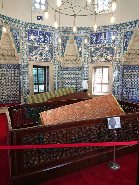 이스탄불 2018 2018 Cemetery Suleymaniye Mosque 솔라나와 술레이만의 무덤이다 터키의 — 스톡 사진